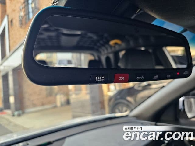 Kia Niro Plus Air (таксомоторный тип), 2024 11