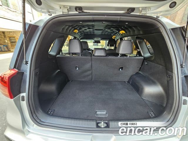 Kia Niro Plus Air (таксомоторный тип), 2024 18