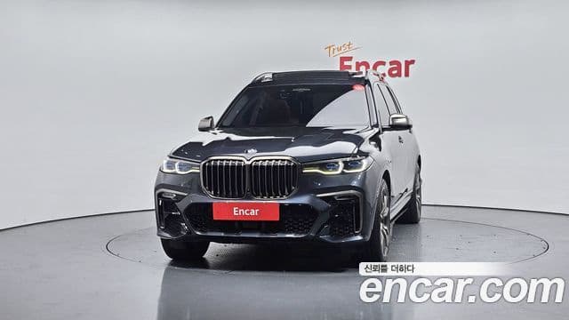 BMW X7 (G07) M50i 6인승, 2022 3