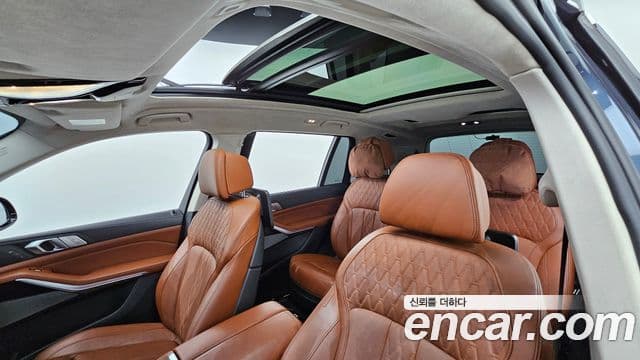 BMW X7 (G07) M50i 6인승, 2022 18