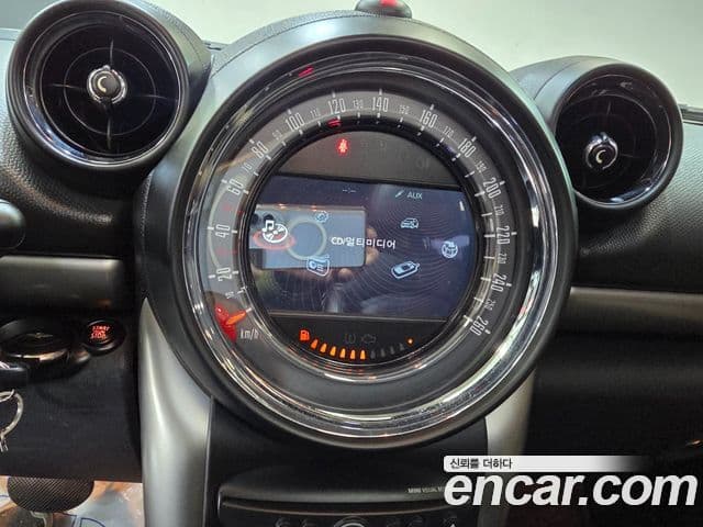 Mini Cooper D Countryman 1세대, 2016 10