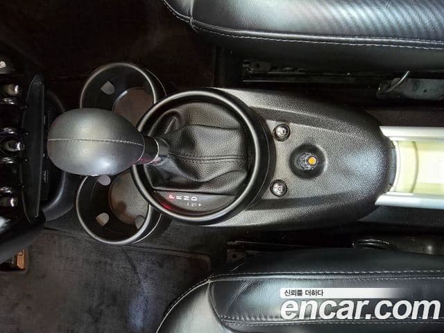 Mini Cooper D Countryman 1세대, 2016 13