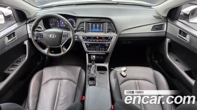Hyundai LF Sonata Special, 2015 7