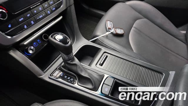 Hyundai LF Sonata Special, 2015 9