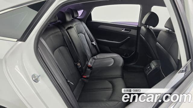 Hyundai LF Sonata Special, 2015 12