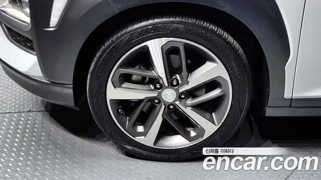 Hyundai Kona Modern Art, 2018 все фото