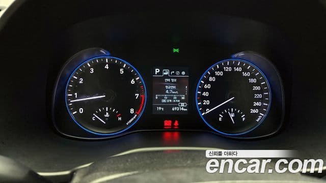 Hyundai Kona Modern Art, 2018 8