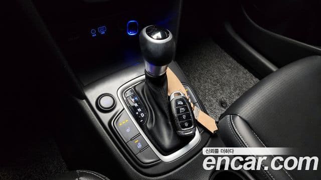 Hyundai Kona Modern Art, 2018 9