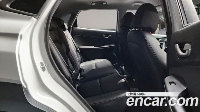 Hyundai Kona Modern Art, 2018 13