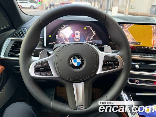 BMW X7 (G07) xDrive 40i M Sport 6인승, 2026 10