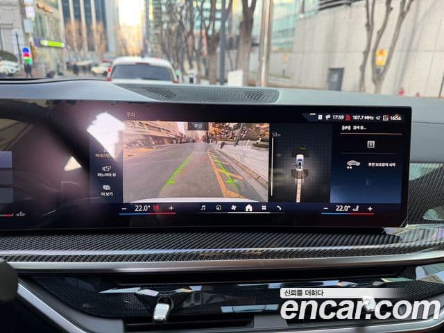 BMW X7 (G07) xDrive 40i M Sport 6인승, 2026 11