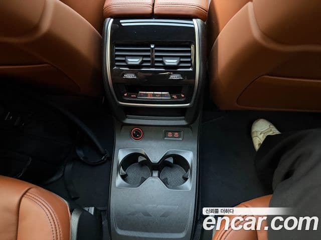 BMW X7 (G07) xDrive 40i M Sport 6인승, 2026 16