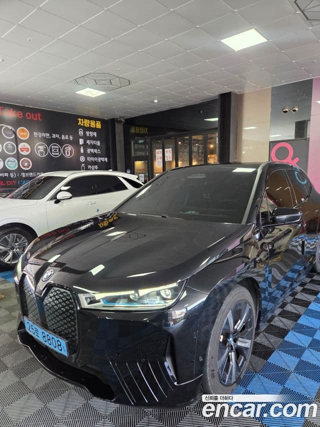 BMW iX xDrive50 Sport Plus, 2023 1