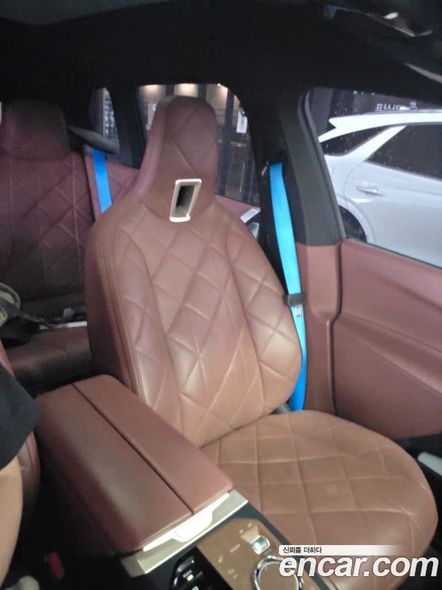 BMW iX xDrive50 Sport Plus, 2023 4