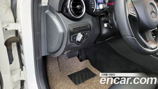 Mercedes-Benz C-класс W205 C200 d, 2017 17