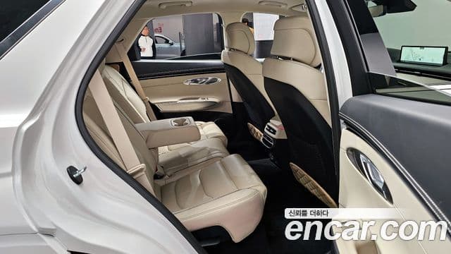 Genesis GV70, 2023 12