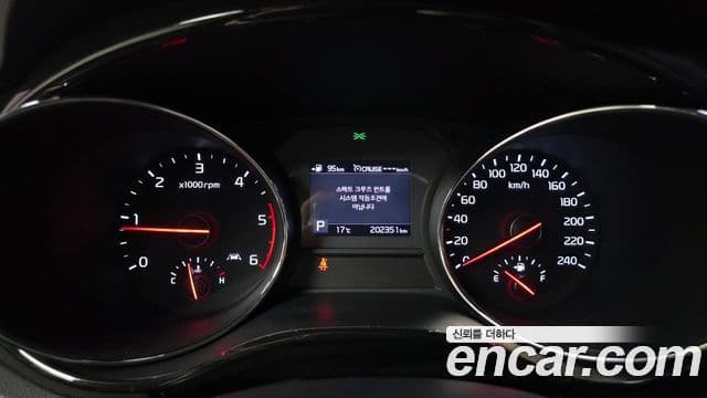 Kia The / новый New Carnival Noblesse, 2019 8