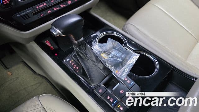 Kia The / новый New Carnival Noblesse, 2019 9