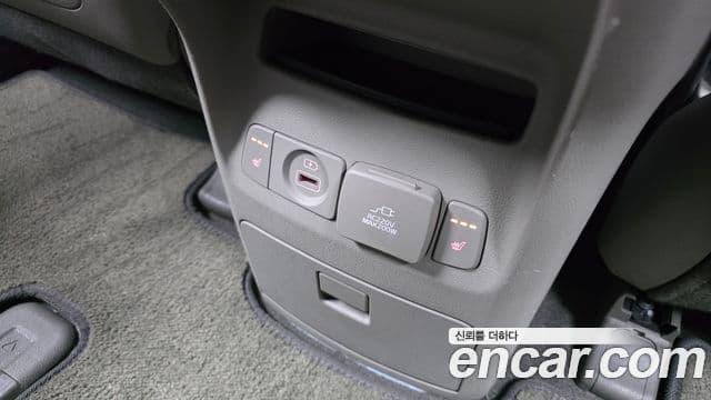 Kia The / новый New Carnival Noblesse, 2019 19