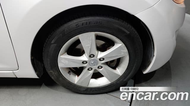 Hyundai Avante MD M16 GDI Avenue, 2013 все фото