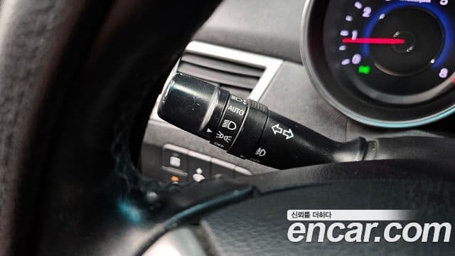 Hyundai Avante MD M16 GDI Avenue, 2013 17