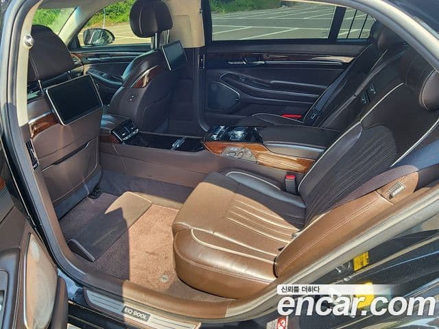 Genesis EQ900 Prestige, 2017 12