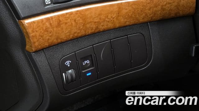 Hyundai NF Sonata 트랜스폼 Premier, 2008 14