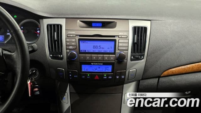 Hyundai NF Sonata 트랜스폼 Premier, 2008 15