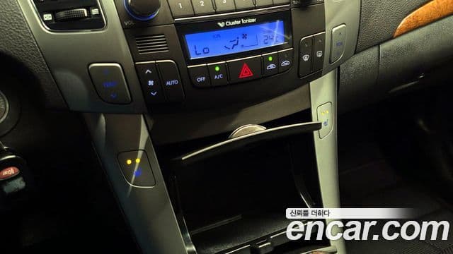 Hyundai NF Sonata 트랜스폼 Premier, 2008 16