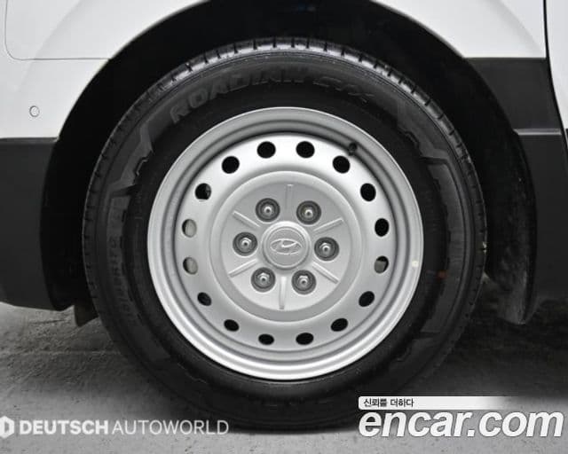 Hyundai ST1 Premium, 2025 9