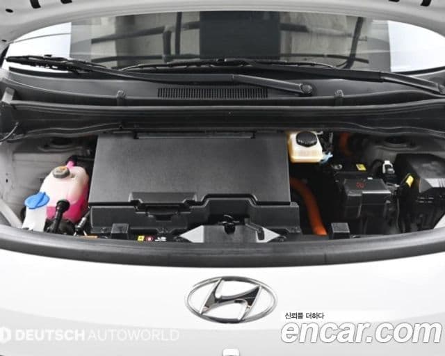 Hyundai ST1 Premium, 2025 3