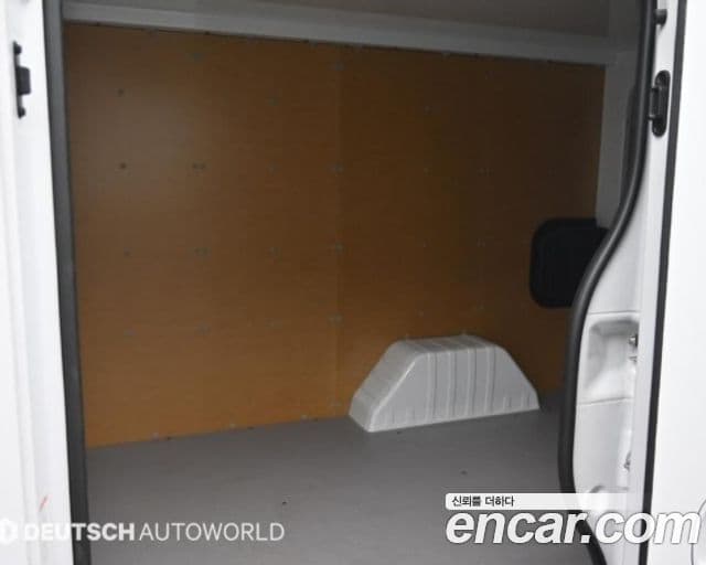 Hyundai ST1 Premium, 2025 17