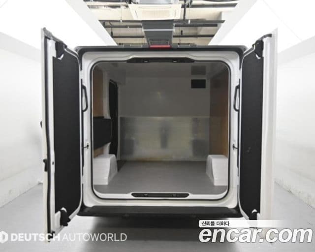 Hyundai ST1 Premium, 2025 4