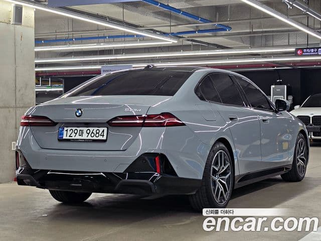 BMW 5시리즈 (G60) 523d M Sport, 2025 2