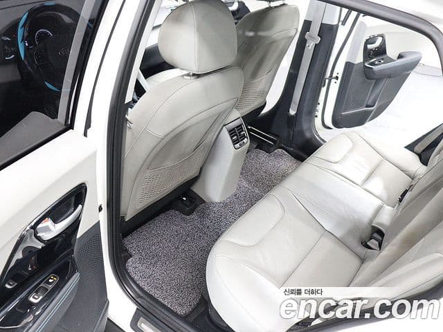 Kia Niro Noblesse, 2018 16