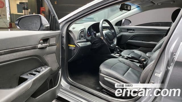 Hyundai Avante AD Special, 2017 11