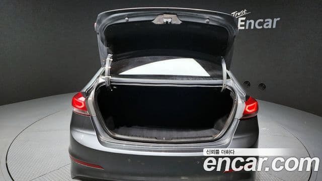 Hyundai Avante AD Special, 2017 20