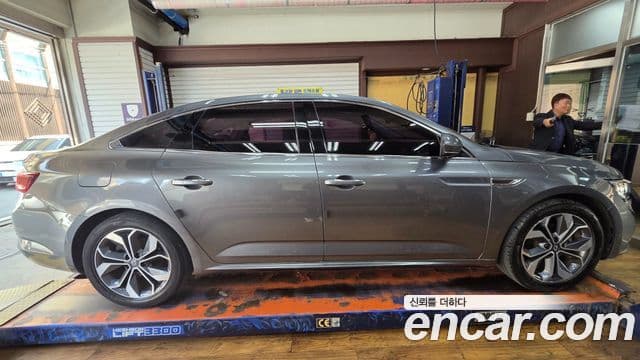 Renault Korea(Samsung) SM6 2.0 LPe SE (для людей с инвалидностью), 2019 9