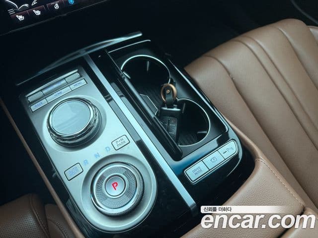 Genesis G80 (RG3) бензин 2.5 турбо AWD, 2024 9