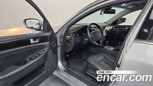 Hyundai Genesis Special, 2013 10