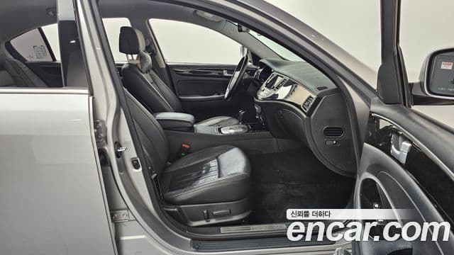 Hyundai Genesis Special, 2013 11