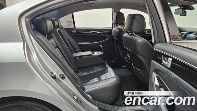 Hyundai Genesis Special, 2013 12