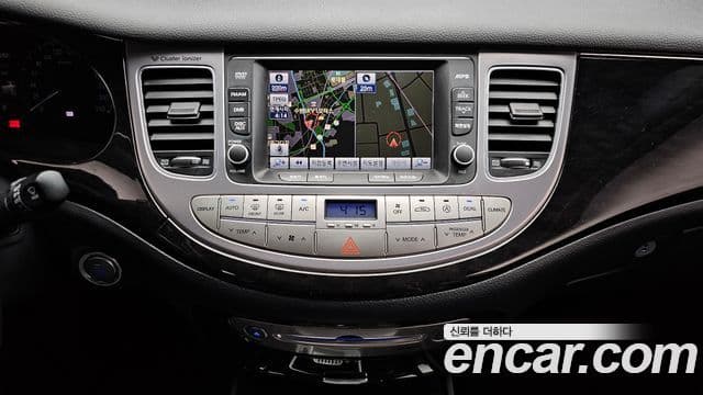 Hyundai Genesis Special, 2013 16