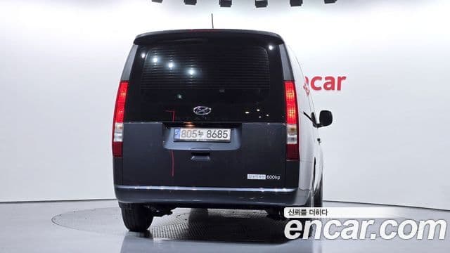 Hyundai Staria Modern, 2023 4