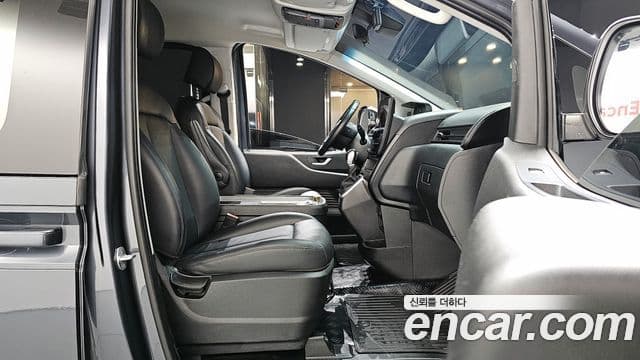 Hyundai Staria Modern, 2023 10