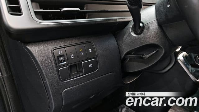 Hyundai Staria Modern, 2023 17