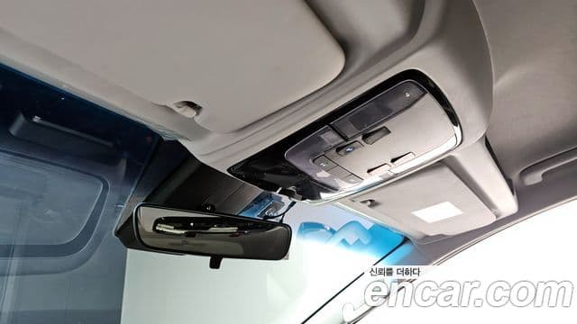 Hyundai Staria Modern, 2023 18