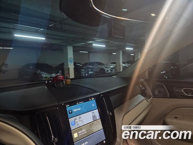 Volvo XC60 2세대 T8 Ultra Bright, 2025 7