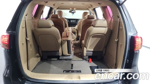 Kia All New Carnival Luxury, 2017 20