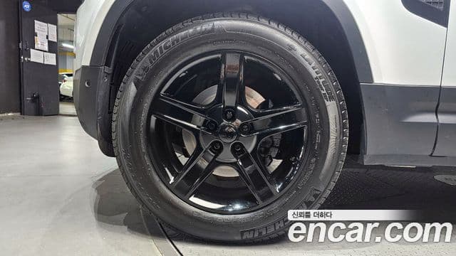 Land Rover Defender (L663) 110 D240 SE, 2020 все фото